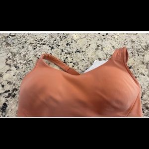 Lululemon Sports bra. NWT. 36D. Pink